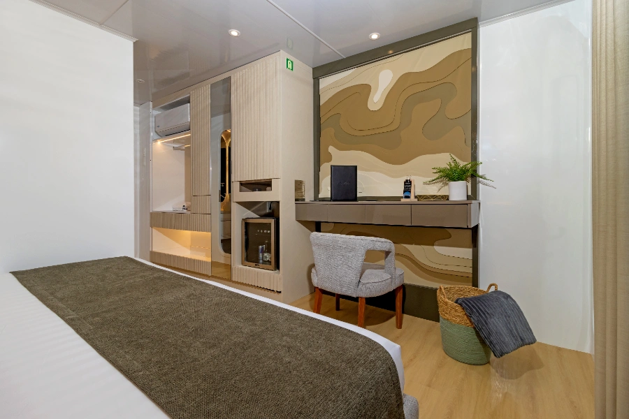 Galaxy Sirius — Cabins