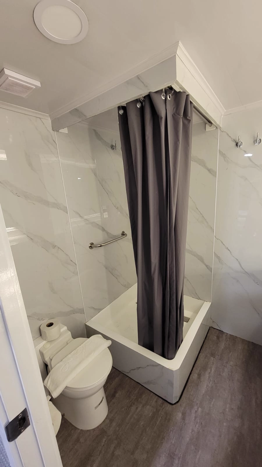 Galaxy Diver III — Cabins