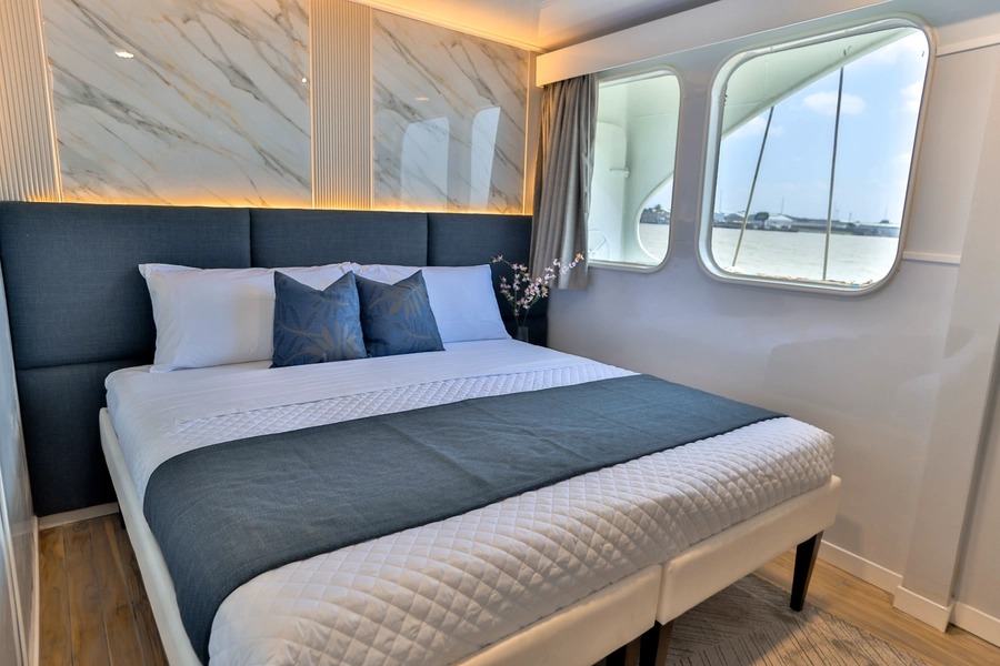 Galaxy Diver III — Cabins