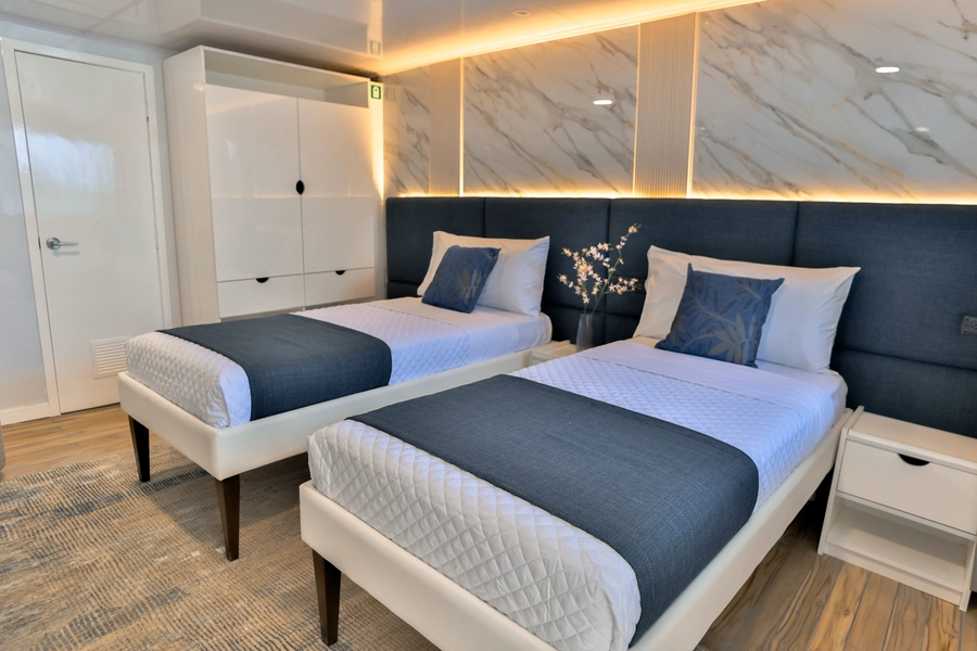 Galaxy Diver III — Cabins