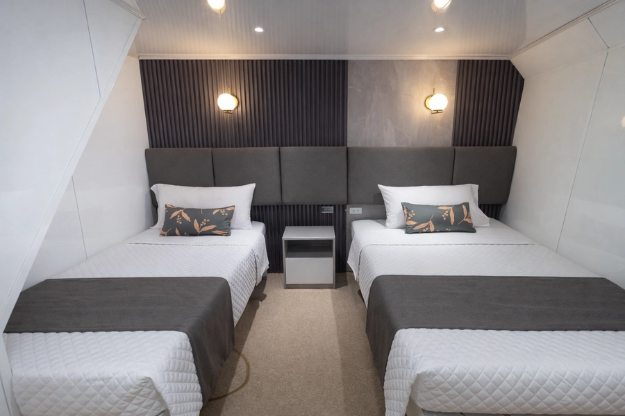 Galaxy Diver III — Cabins