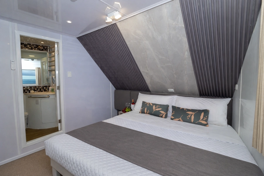 Galaxy Diver III — Cabins