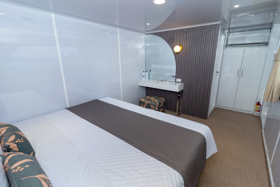 Galaxy Diver III — Cabins