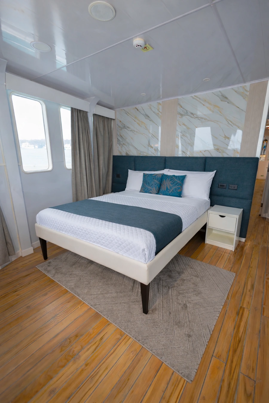 Galaxy Diver II — Cabins
